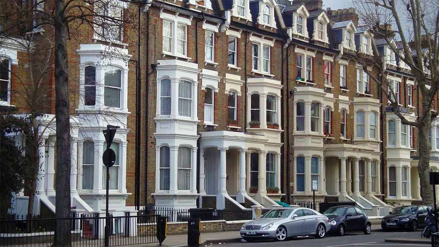 Housing booms over as prices fall