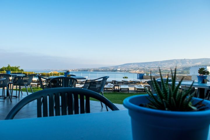 ☀️ LAST-MIN Cyprus holiday: 7nts w/ ️, saving &pound;135pp!